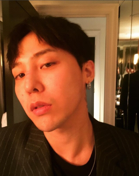 빅뱅의 멤버 지드래곤이 백골부대 조교로 군 복무를 이어나간다고 5일 한 매체는 보도했다.<권지용 인스타그램 캡처>